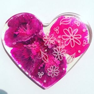 🌸Floral Resin Coaster in a Heartshape
